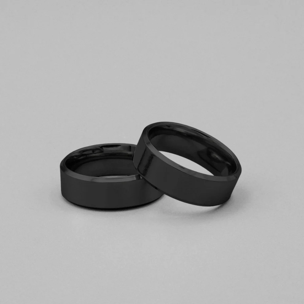Classic Ring (Black)